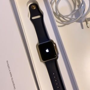 Apple Watch 38 mm Series 2 - works great!